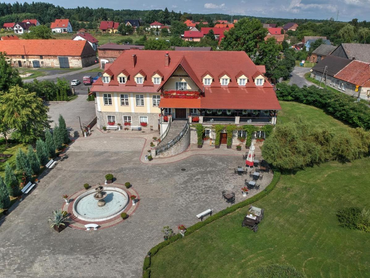 Zespol Palacowo-Parkowy Badzow Polkowice Exterior photo